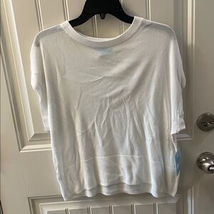 CeCe White Short Sleeve Knit Top